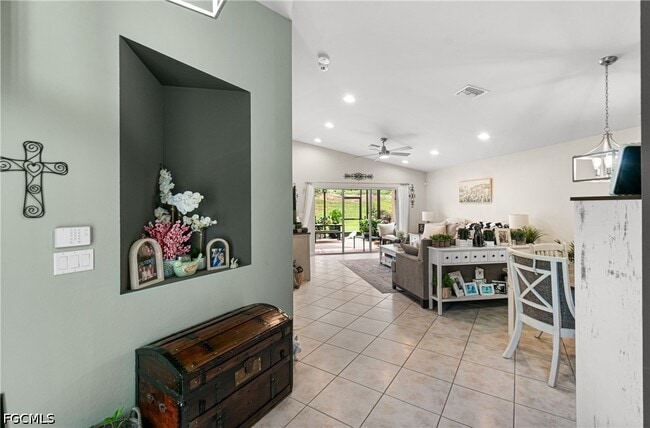 Building Photo - 10523 Carolina Willow Dr