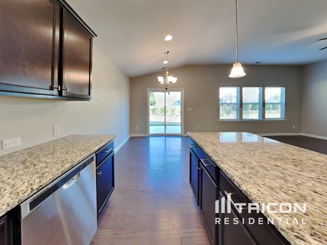 Photo - 64 Crew Clb Ct