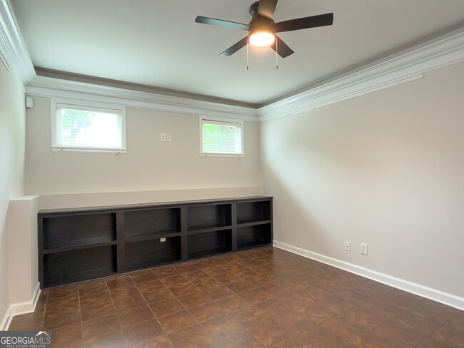 1221 Concord Rd SE