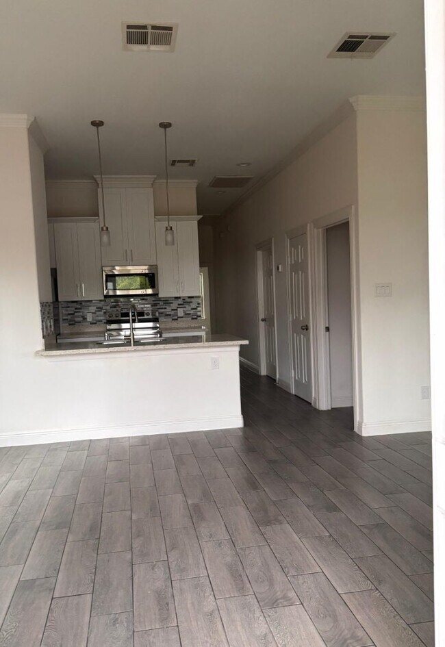 4810 Wilmington St