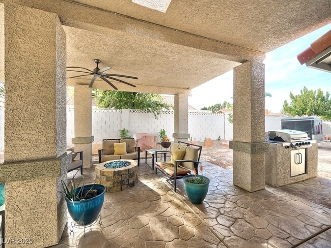 Building Photo - 7641 Descanso Ln Rental