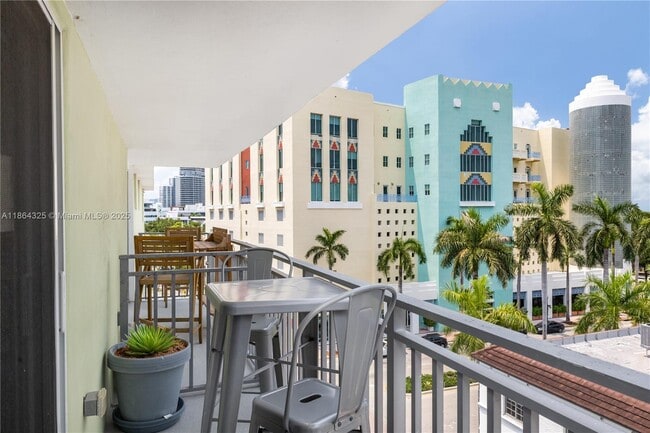 Building Photo - 363 Washington Ave Unit 63