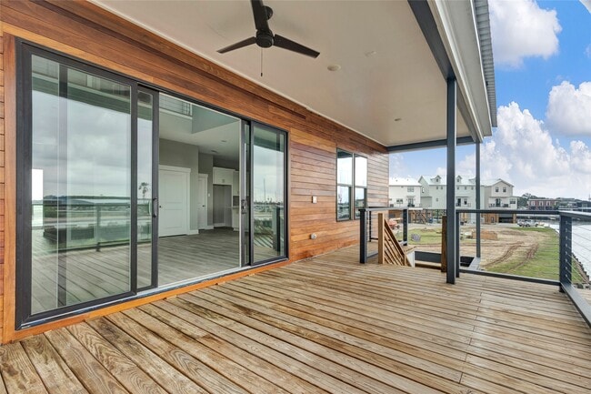 Photo - 28 Cmdr. Runco Ln