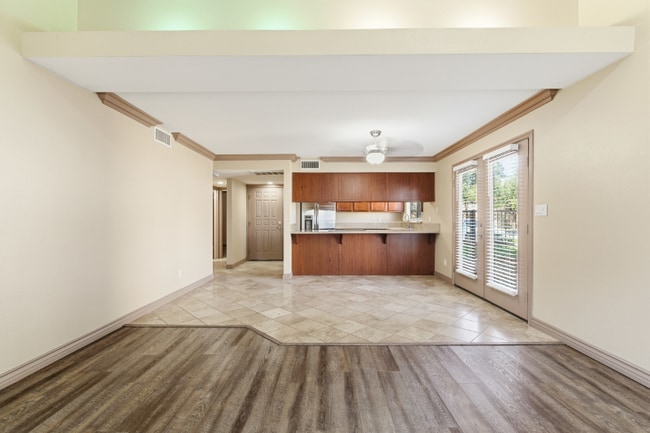 Photo - 7675 N First St Unidad 109