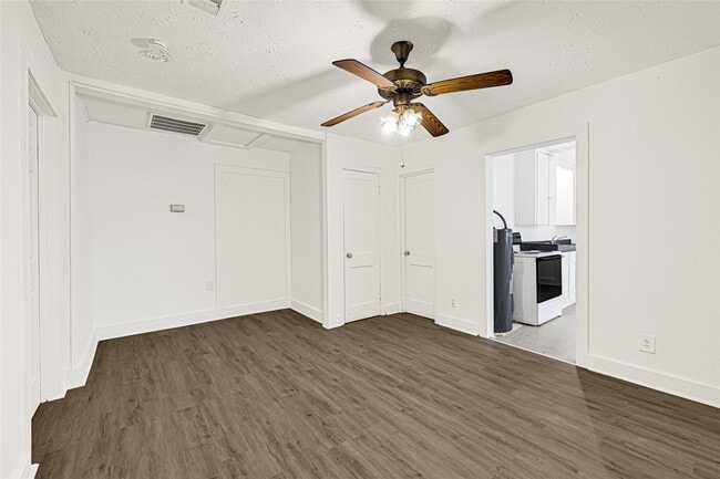 Photo - 969 Wakefield Dr