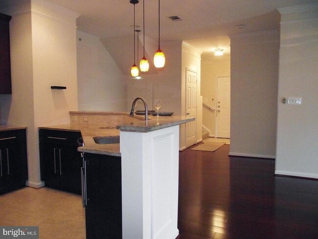 Building Photo - 13331 Connor Dr Unit L