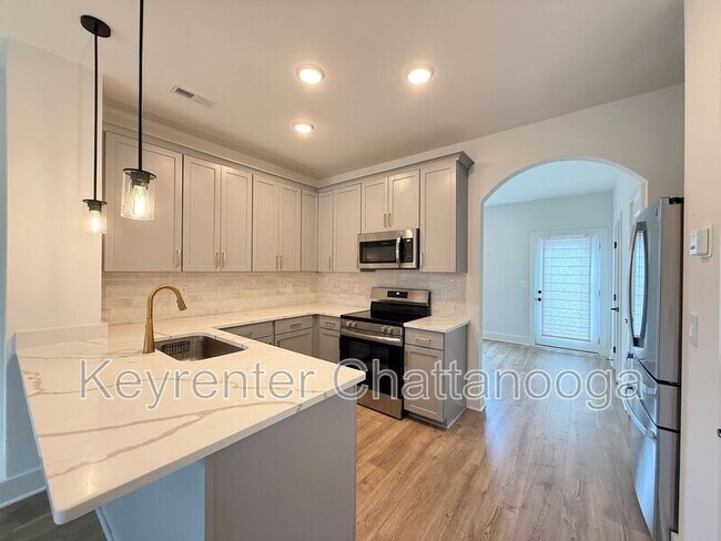 Photo - 1674 S Watkins St