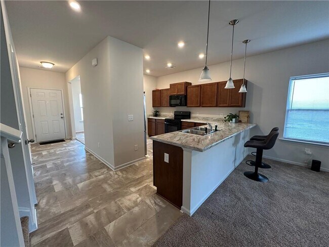 Photo - 620 Summerfield Ln NW