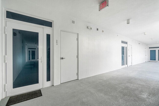 Photo - 1 S Palmway Unit 203
