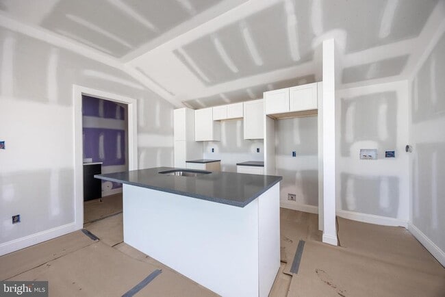 Photo - 453 E Franklin St Unit EFF