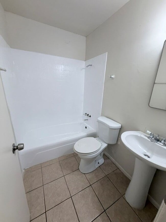 Photo - Buena Vista St Unit C