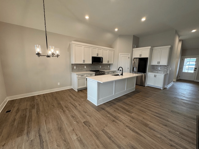 Photo - 1406 SW Winthrop Dr