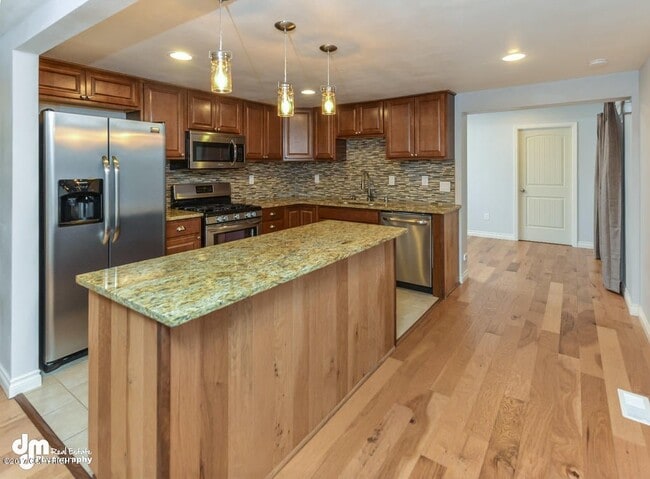 Photo - 21615 Settlers Dr