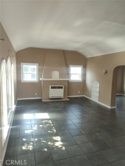 Building Photo - 1411 Walnut Ave Rental
