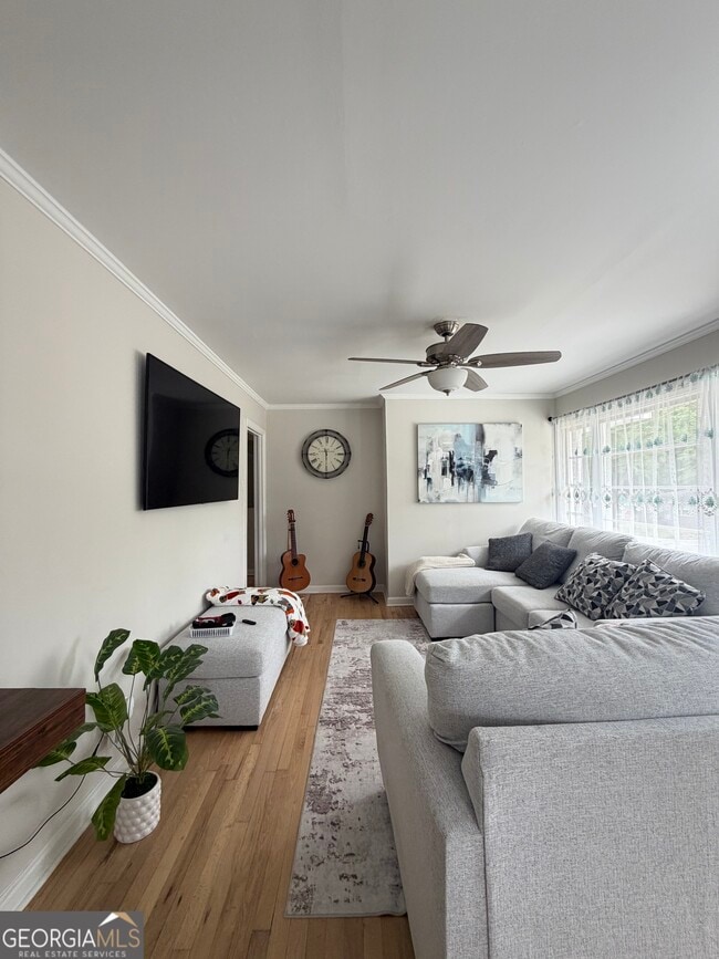 Photo - 252 E 5th Ave
