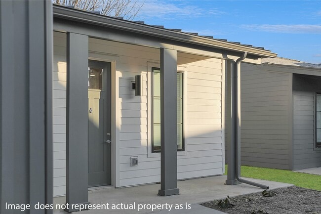 Building Photo - 3651 S Custer Rd Rental