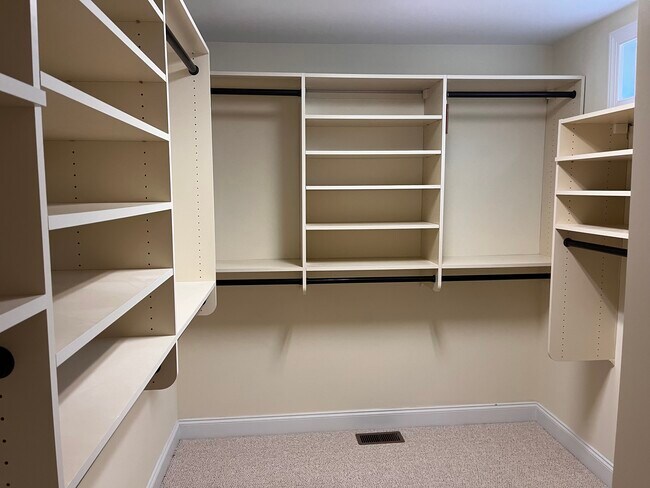 Photo - 1012 Bellenden Dr
