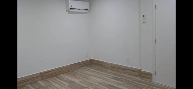 Photo - 1858 Dewey St