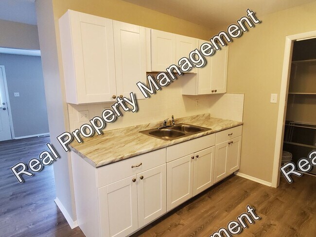 Photo - Completely Updated 2 Bedroom Apartment