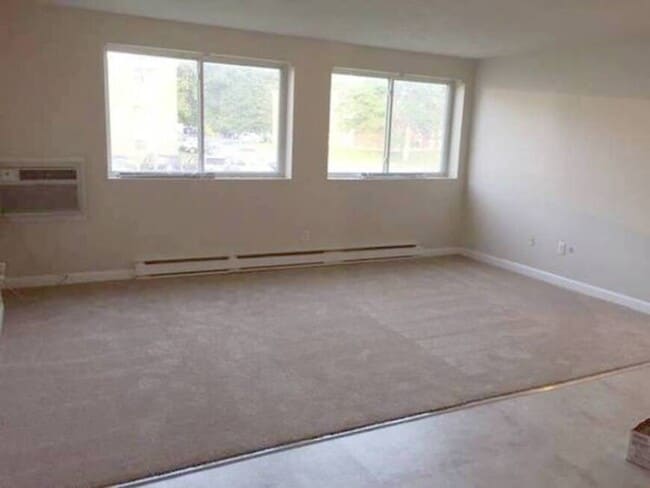 Living Room - 2114 Phillips Rd Unit 19