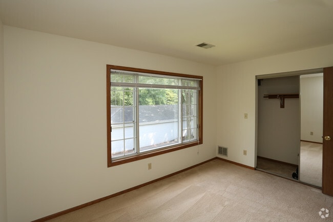 2BR, 1BA - Upper - Den + Fireplace