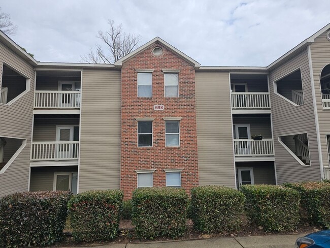 Building Photo - NEW LISTING!!!! Dont Miss Out Rental