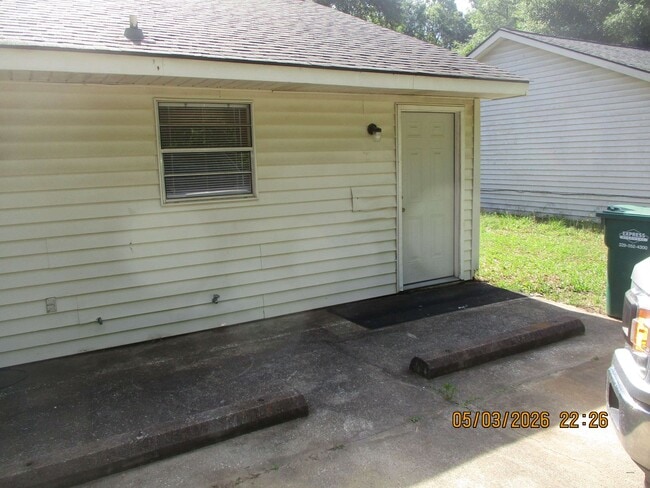 Photo - 1125 University St