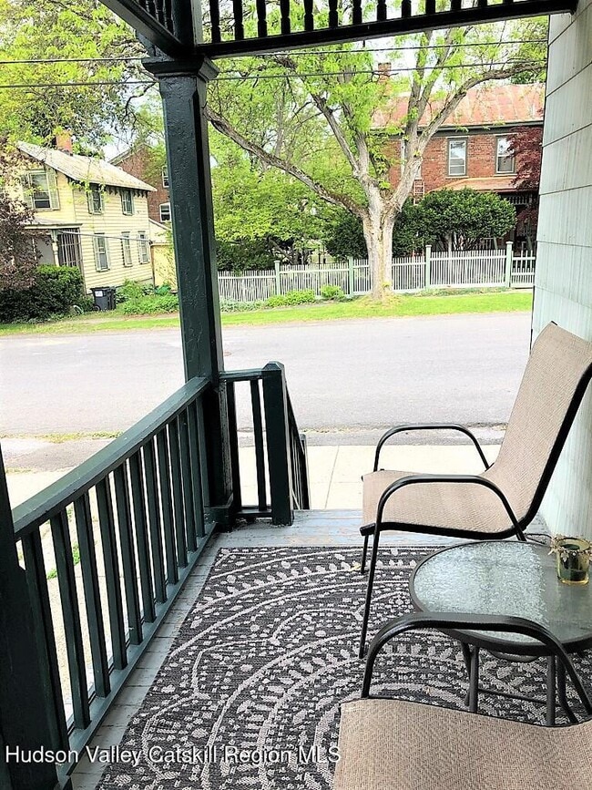 Photo - 9 N Franklin St