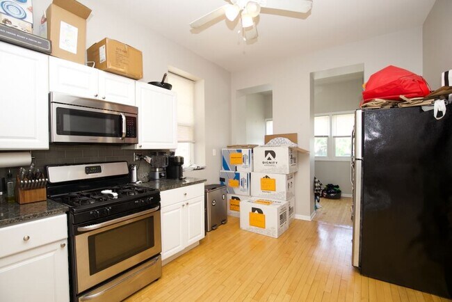 Photo - 2034 W Augusta Blvd Unit J04P