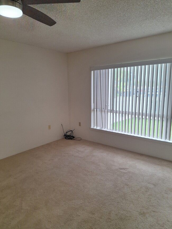 95-1037 Koolani Dr