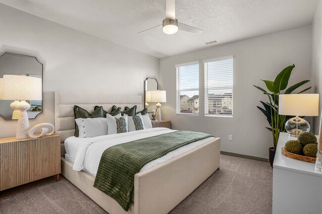 PRIMARY BEDROOM | Valley View Apartments