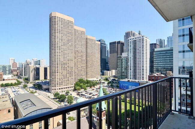 Photo - 210 S Desplaines St Unit 1407