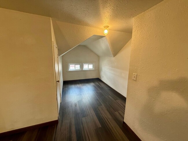 Photo - 210 N 1st Ave Unidad Upper