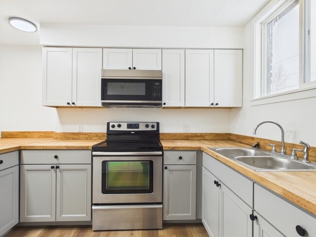 Photo - 829 17th Ave Unit 147