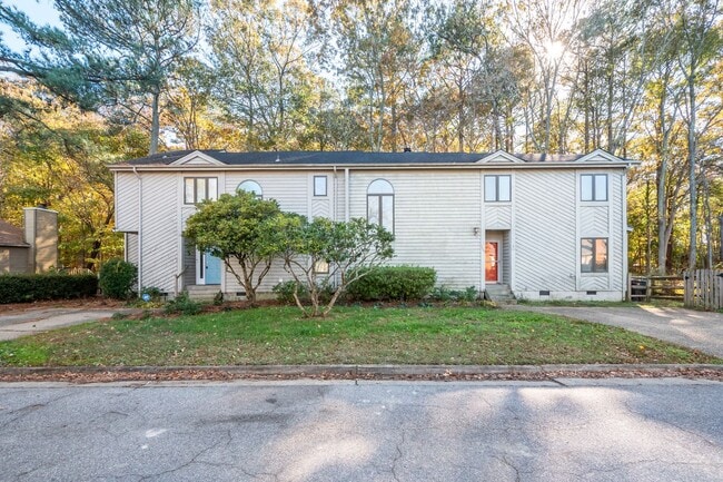 Photo - 2 bedroom 1.5 bath Duplex Close to the Beach