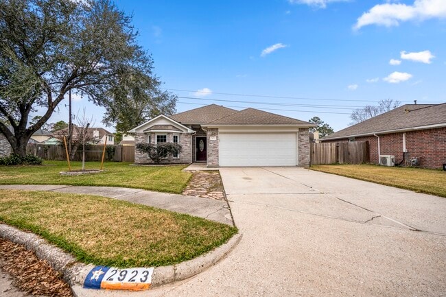 Photo - 2923 Goldspring Ln