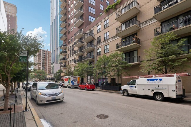 Photo - 41 E 8th St Unit 1102