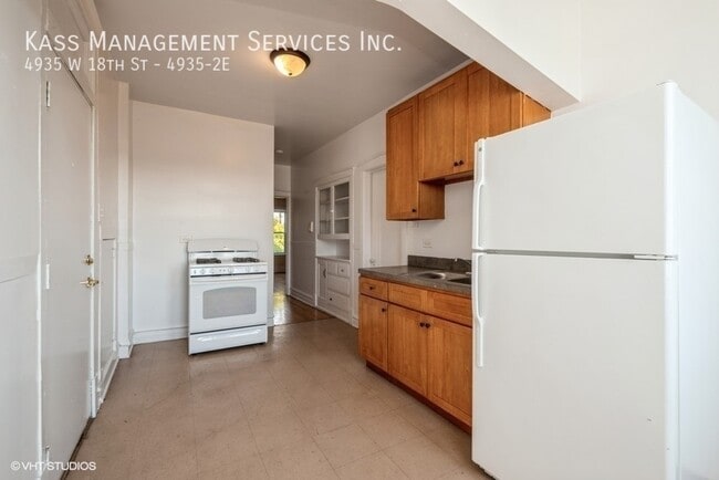 Photo - 4935 W 18th St Unit 4935-2E