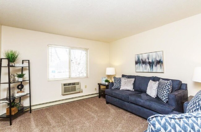 1 Br Living room