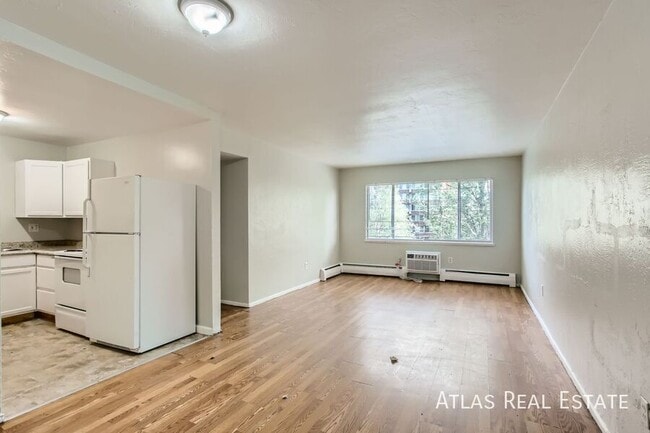 Building Photo - 2929 W Colorado Ave Unit 35