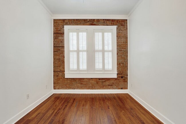Photo - 125 E Broad St