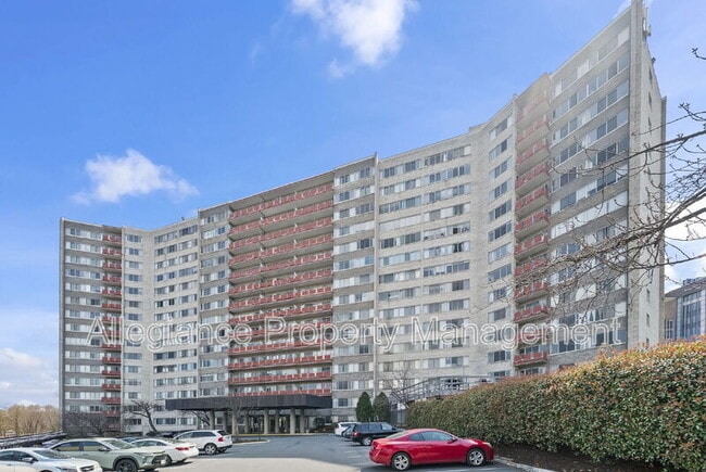 Photo - 5340 Holmes Run Pkwy