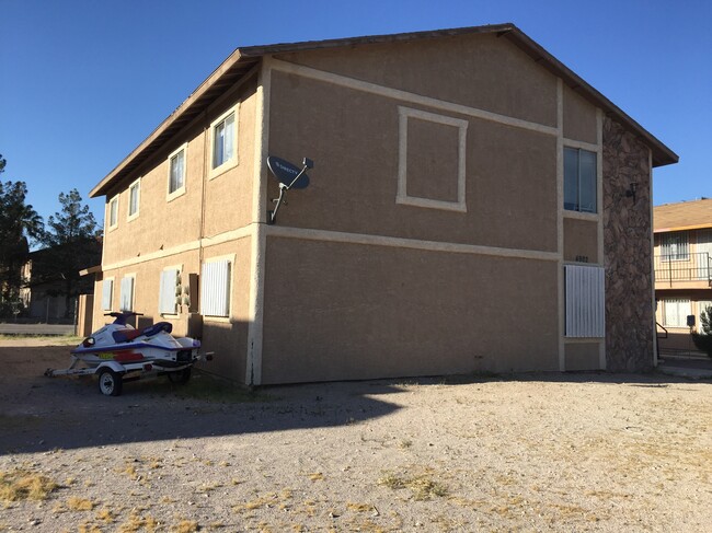 Photo - 4922 Sammymel Dr Unit A