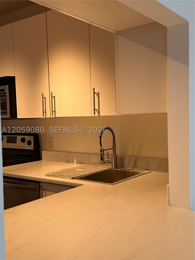 Photo - 1455 N Treasure Dr Unit 6L