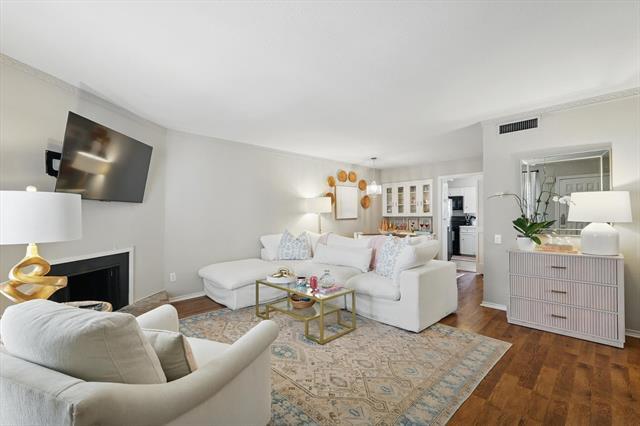 Building Photo - 3212 Daniel Ave Unit C