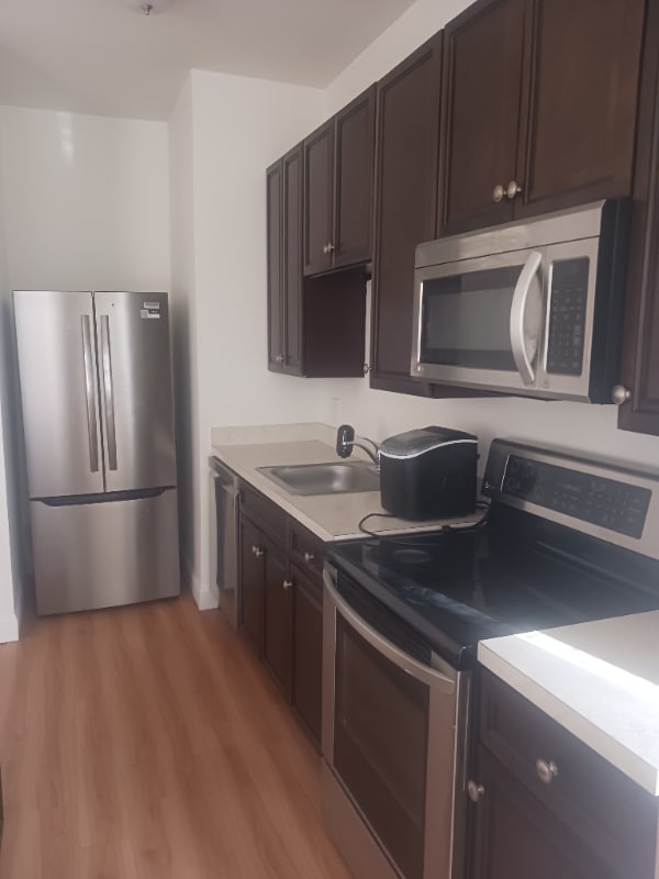 Photo - 323 N George St Unidad 3