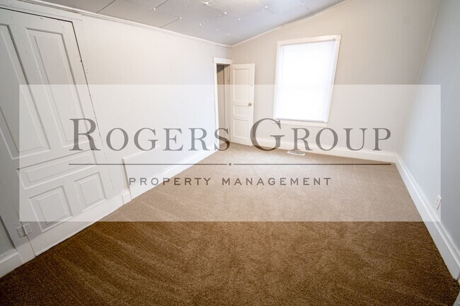 Photo - 433 Alexander Ave