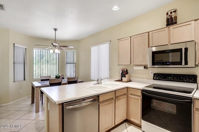 Photo - 8857 N 66th Ave