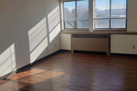 Photo - 3 7th St. West