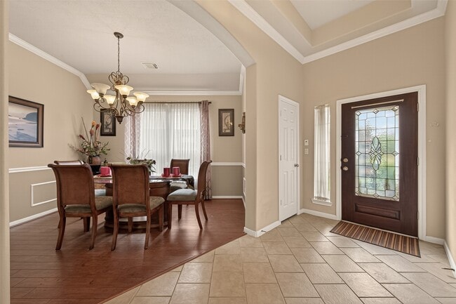 Photo - 13719 Saxony Dr